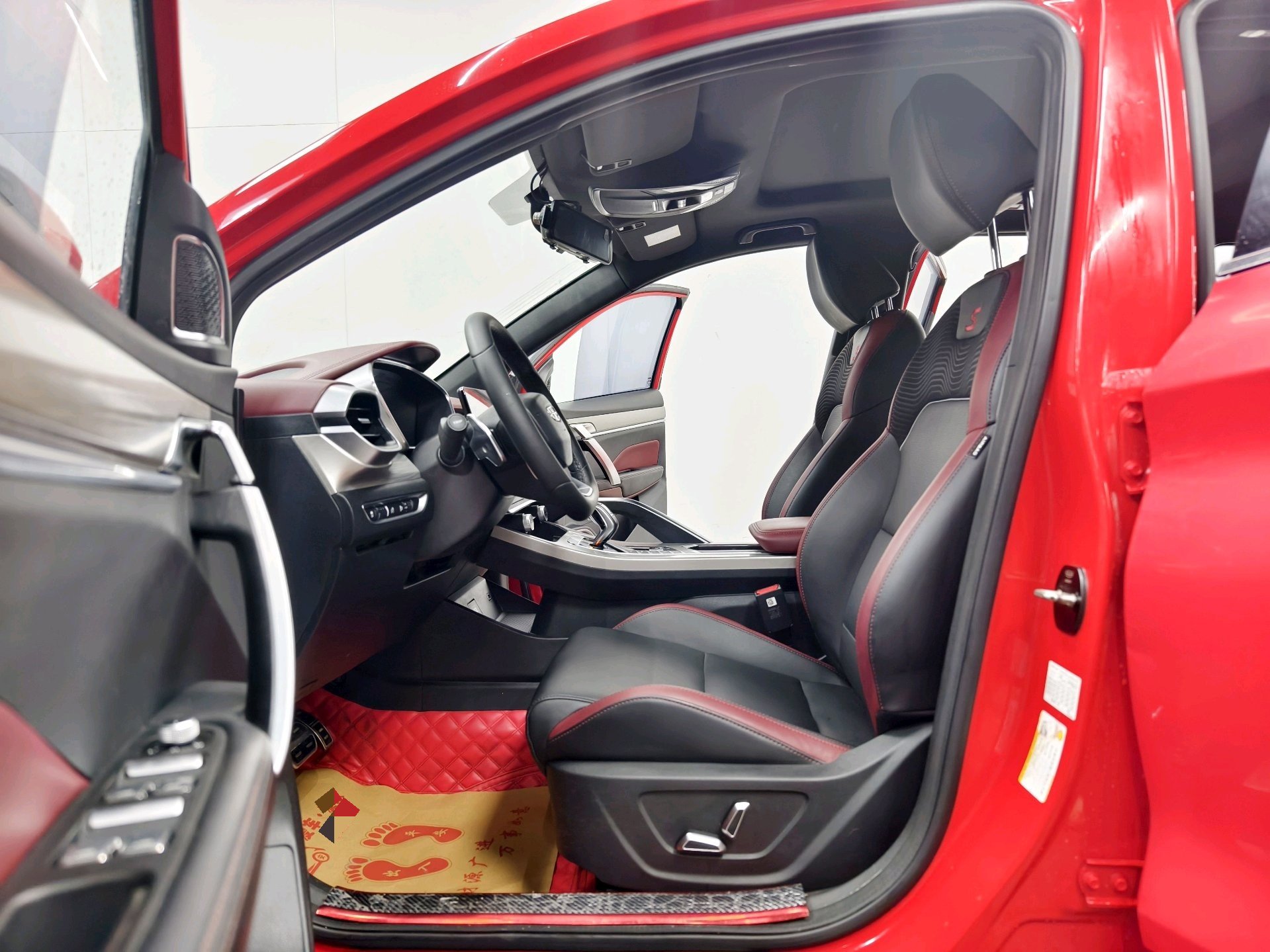 GEELY Coolray 2019 صورة سيارة #9