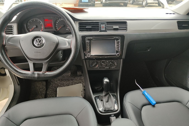 Volkswagen Santana 2016 #10 Volkswagen Santana 2016 car image #10