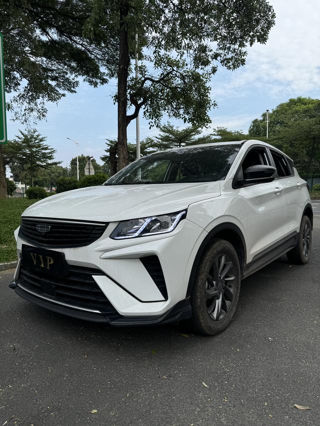 GEELY Coolray 2025 #11 GEELY Coolray 2025 car image #11