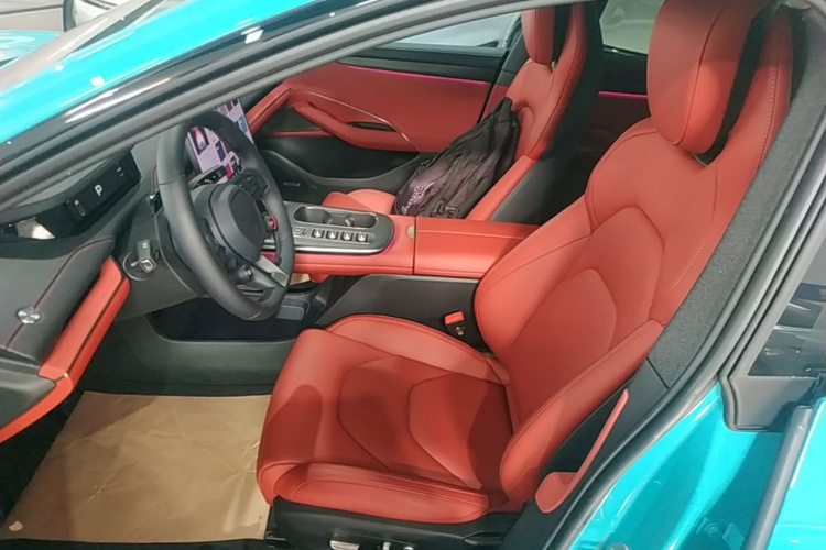 MI SU7 2025 image de voiture #15