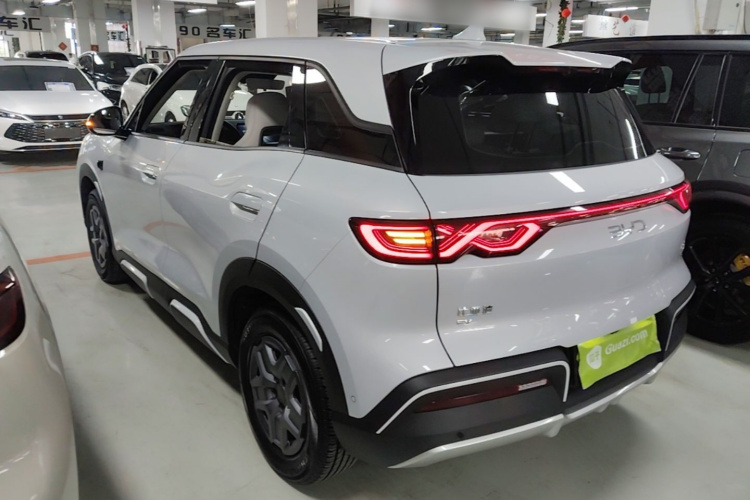 BYD YuanUP 2025 #5 BYD YuanUP 2025 car image #5