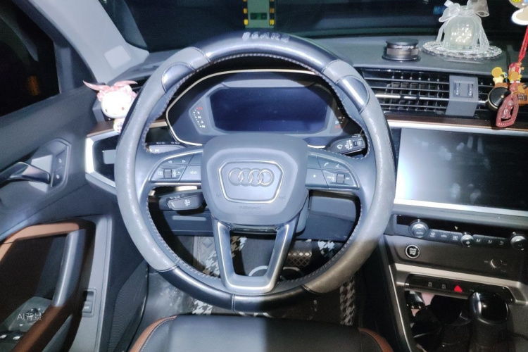 Audi Q3 2021 #12 Audi Q3 2021 car image #12