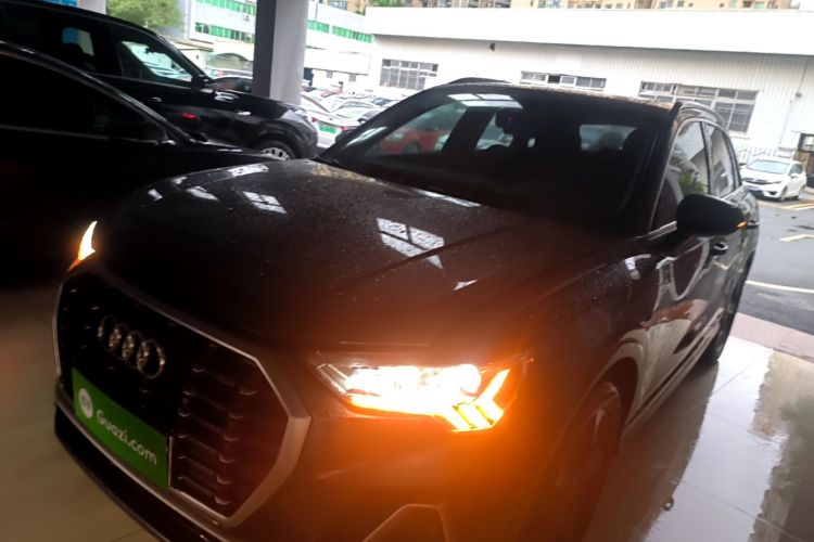 Audi Q3 2019 #2 Audi Q3 2019 car image #2