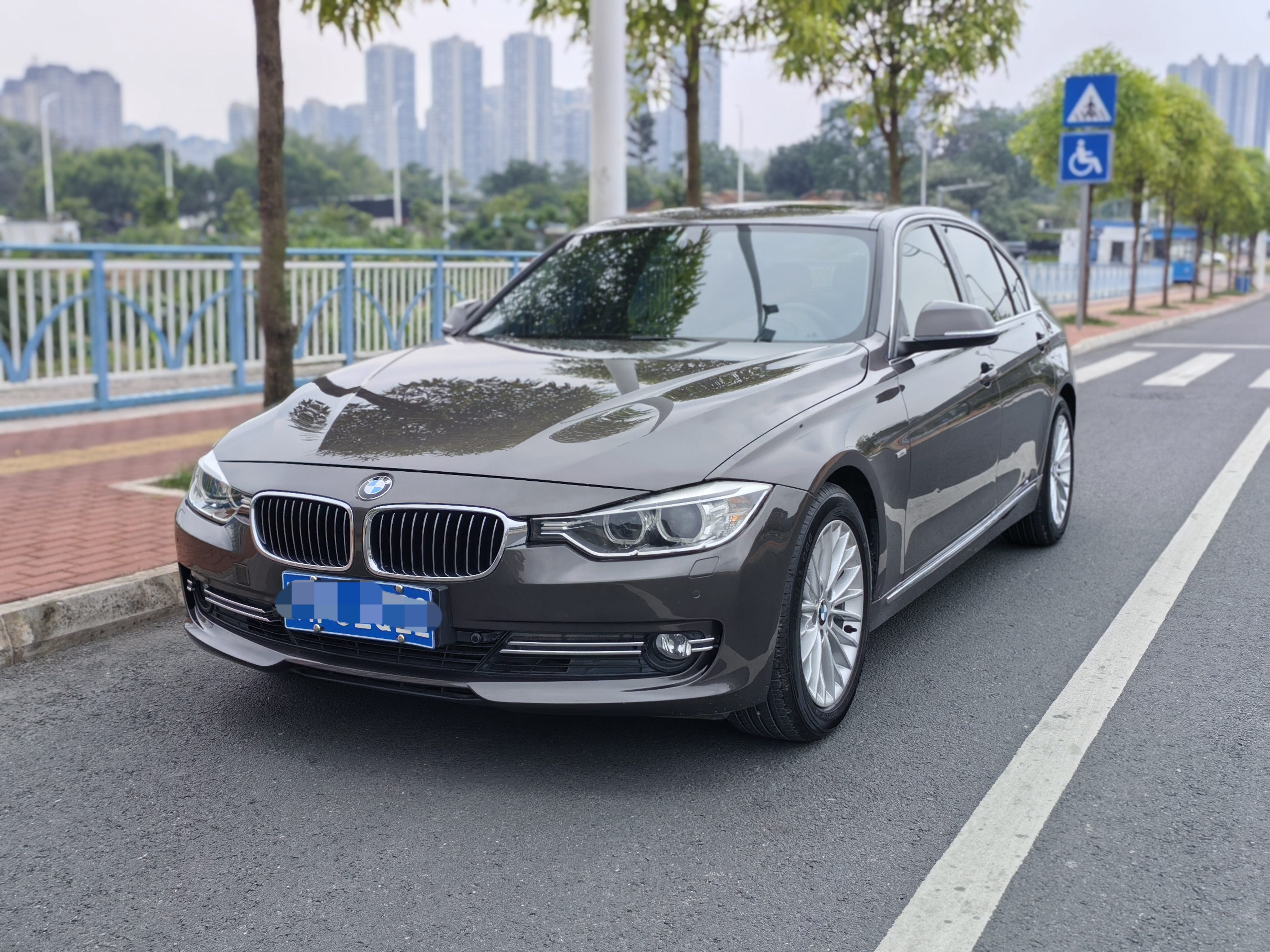 BMW 3 Series 2015 BMW 3 Series 2015 car image