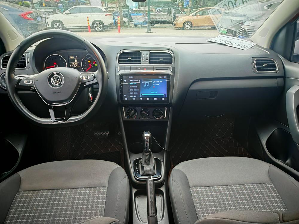Volkswagen Polo 2017 car image #7