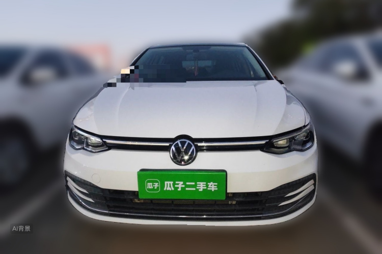 Volkswagen Golf 2021 car image #3