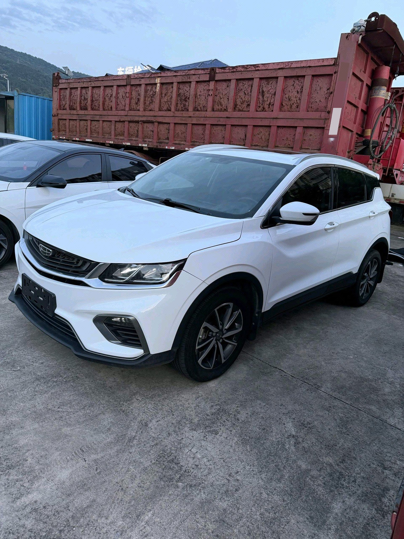 GEELY Coolray 2021 car image 