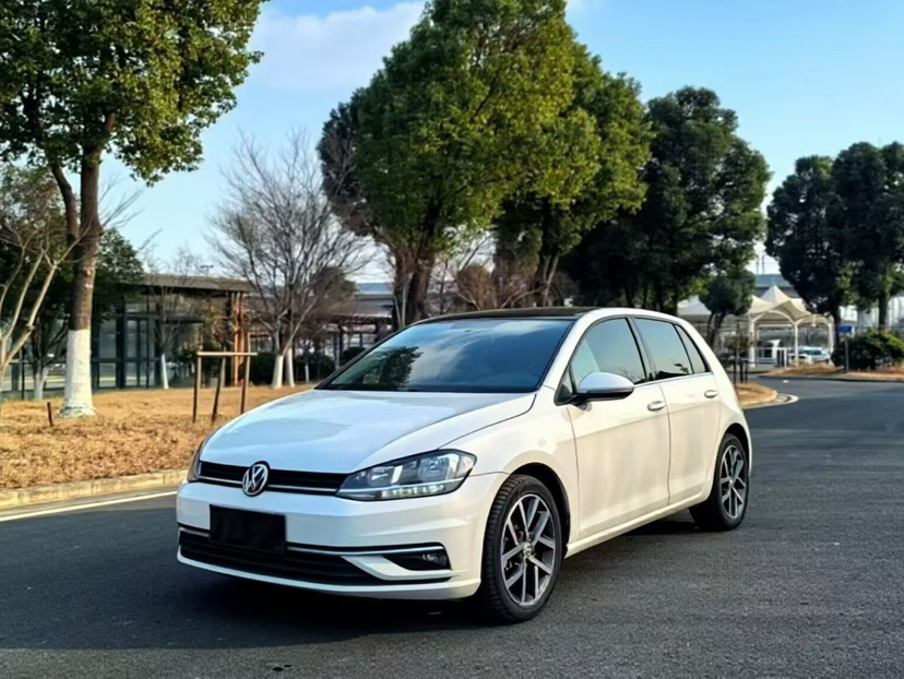 Volkswagen Golf 2020 Volkswagen Golf 2020 car image