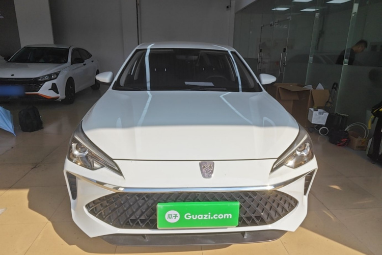Roewe i5 2023 #3 Roewe i5 2023 car image #3