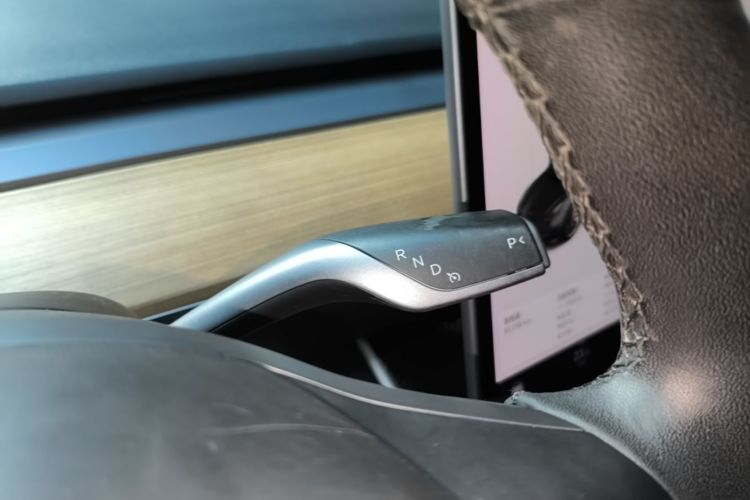 Tesla Model 3 2020 immagine di auto #14