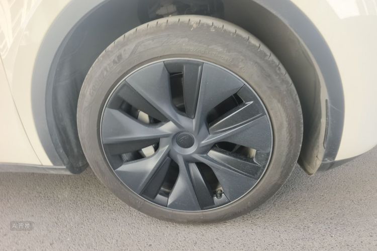 Tesla Model Y 2024 #9 Tesla Model Y 2024 immagine di auto #9