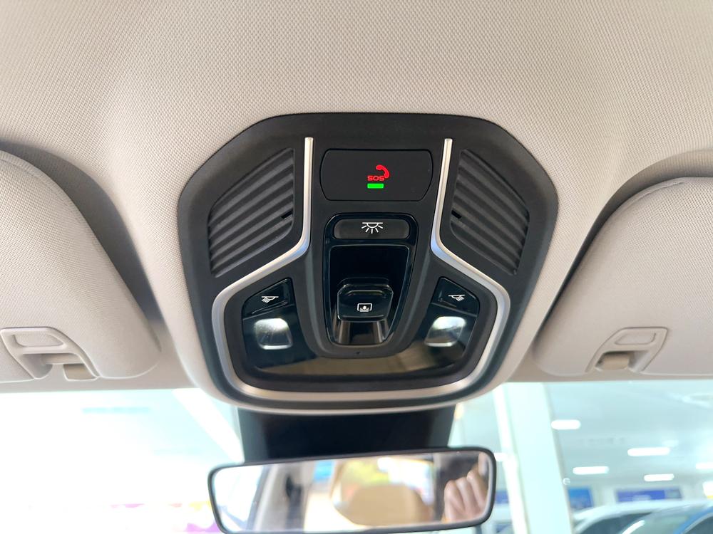 GEELY Boyue L 2023 car image #11