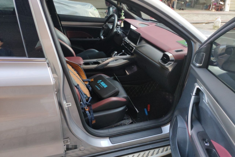 GEELY Coolray 2021 car image #23