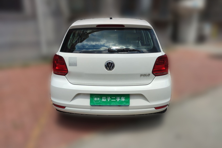 Volkswagen Polo 2017 car image #4