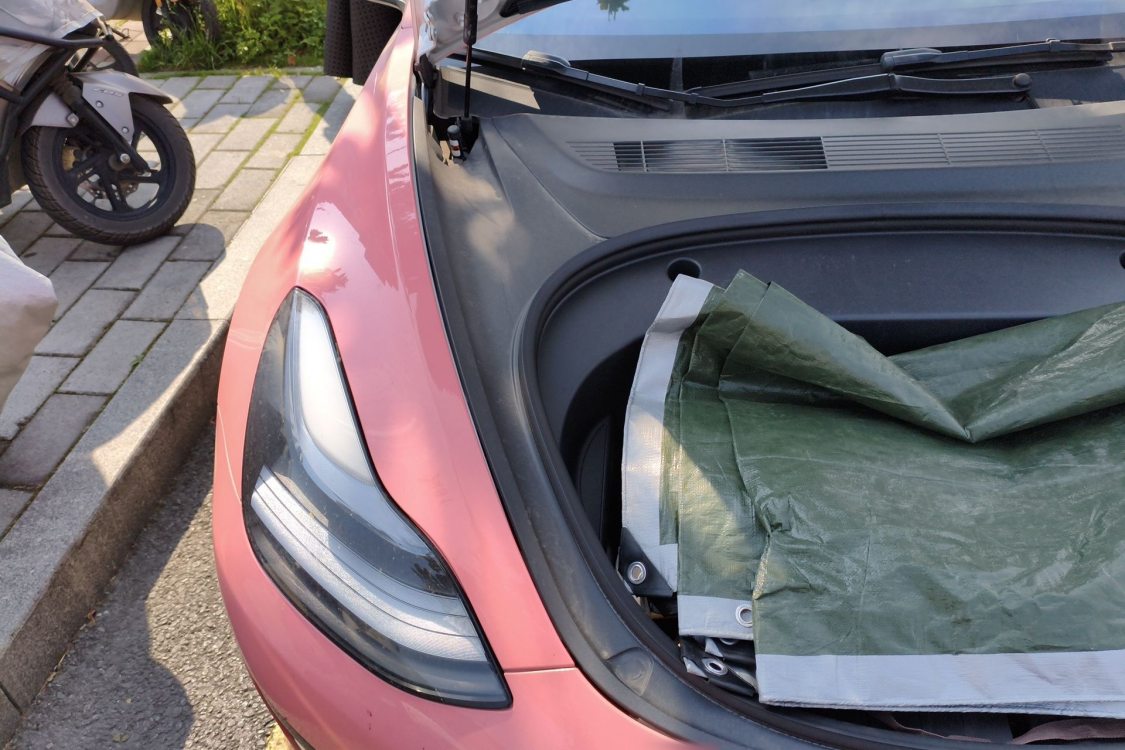 Tesla Model 3 2023 car image #11