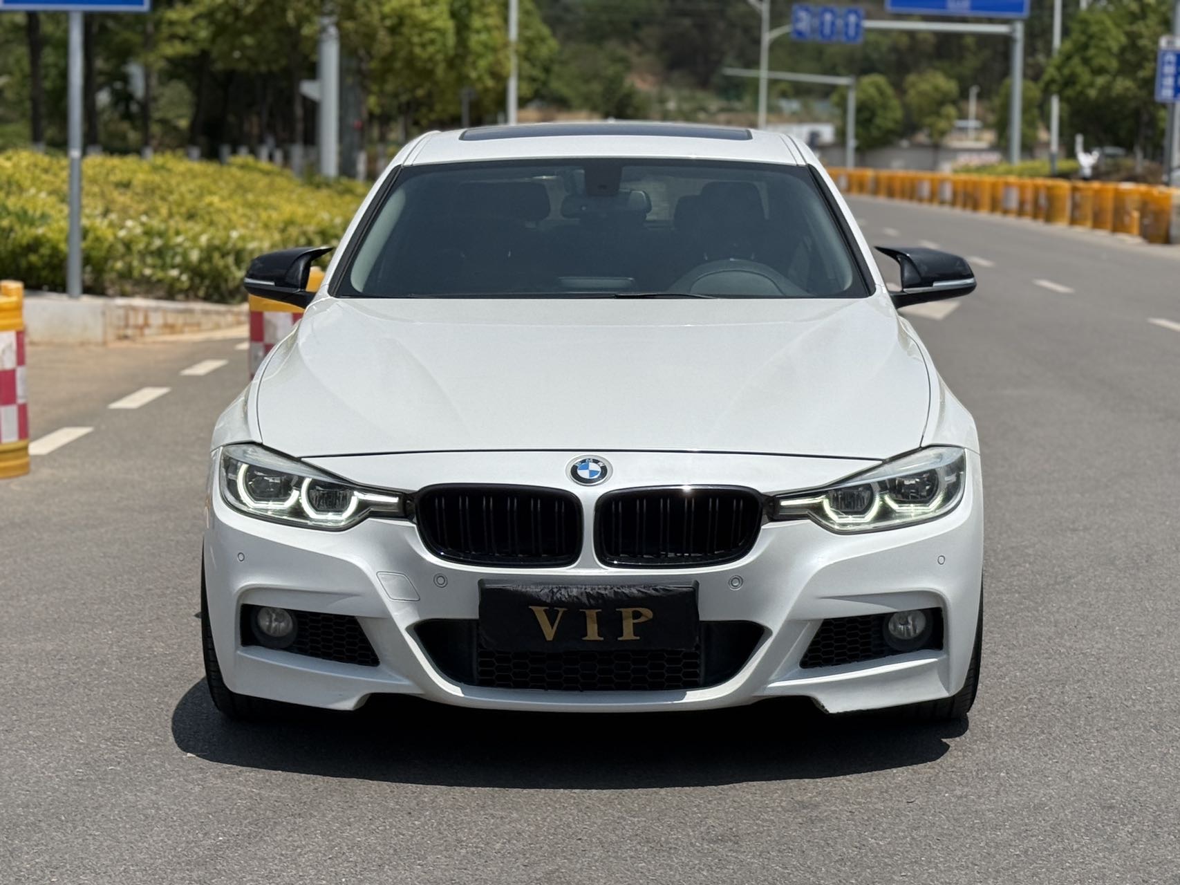 BMW 3 Series 2017 imagem de carro #2