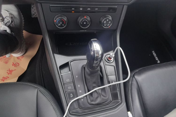 Volkswagen Lavida 2019 #18 Volkswagen Lavida 2019 car image #18