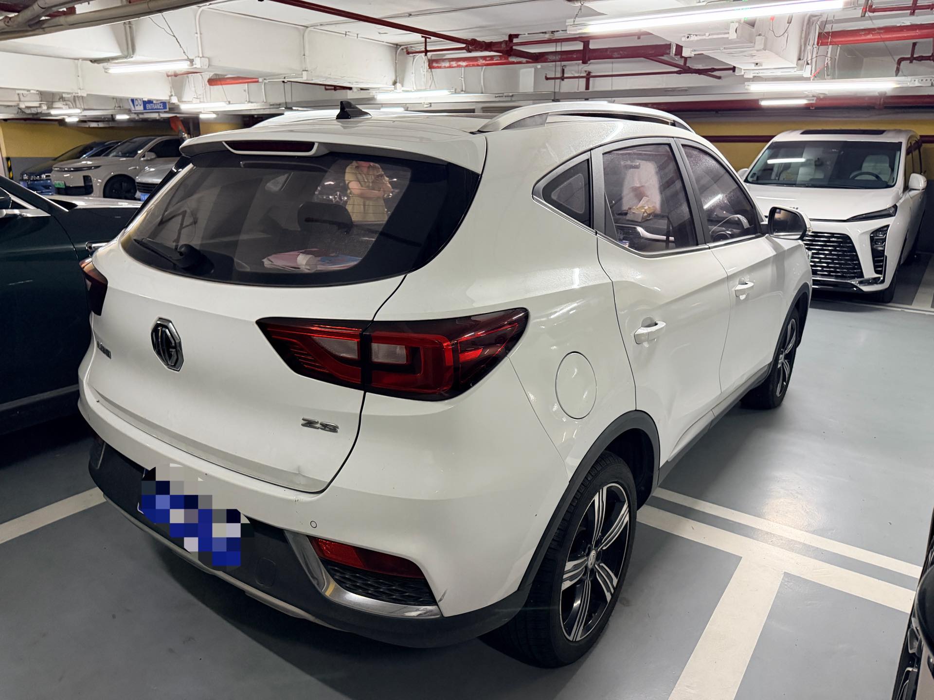 MG ZS 2017 #6 MG ZS 2017 car image #6