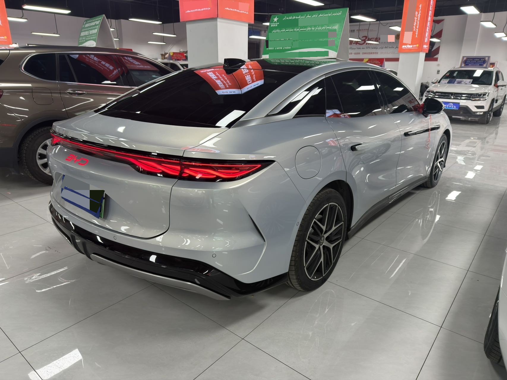 BYD HanL 2025 #9 BYD HanL 2025 imagen de coche #9