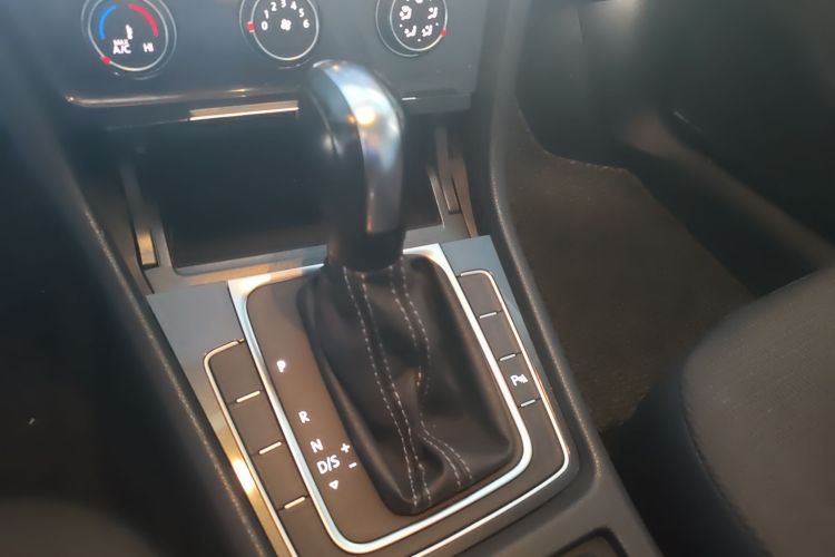 Volkswagen Golf 2017 изображение автомобиля #14