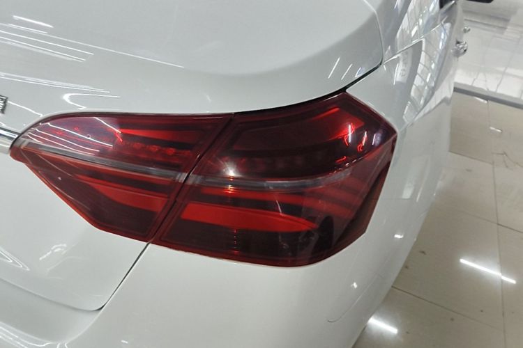 GEELY Emgrand 2019 #8 GEELY Emgrand 2019 car image #8