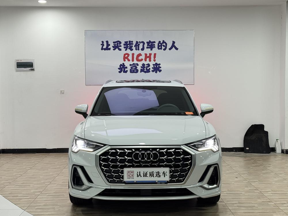 Audi Q3 2023 immagine di auto #2