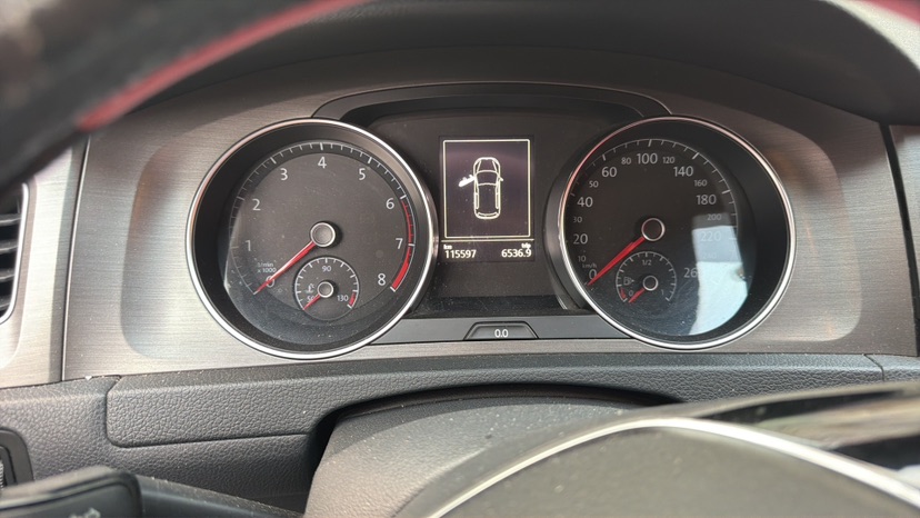 Volkswagen Golf 2017 car image #3