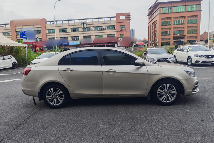 GEELY Emgrand 2019 car image #9