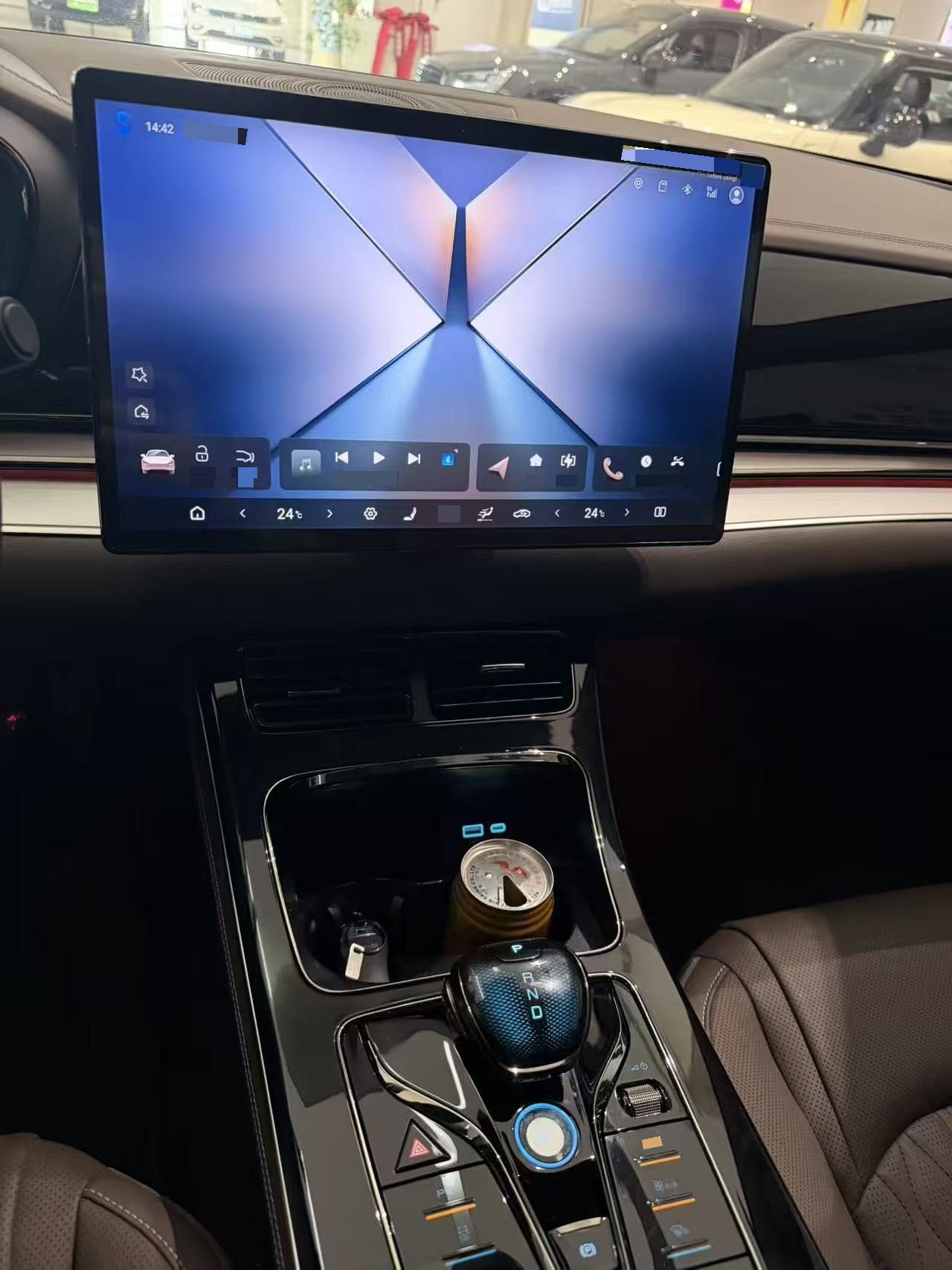 BYD Han 2024 car image #6