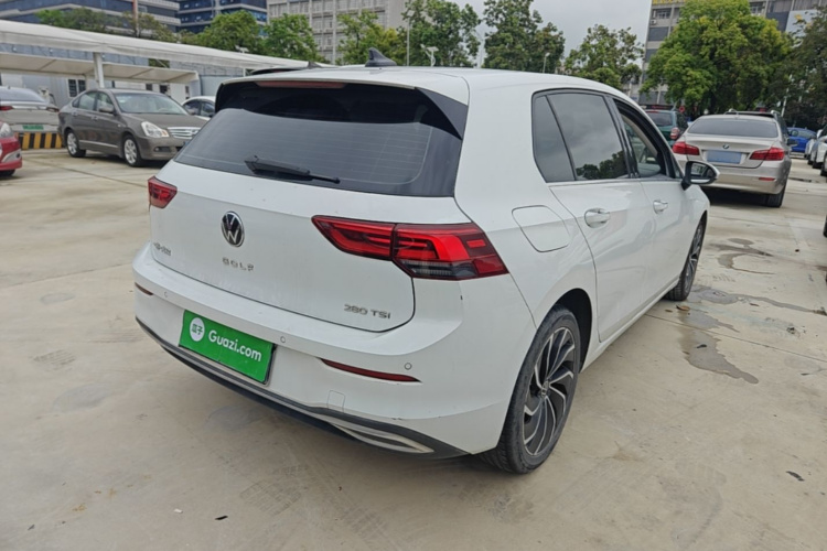 Volkswagen Golf 2021 car image #5