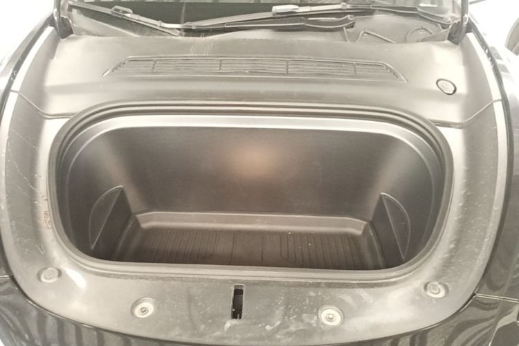 Tesla Model Y 2023 #20 Tesla Model Y 2023 car image #20