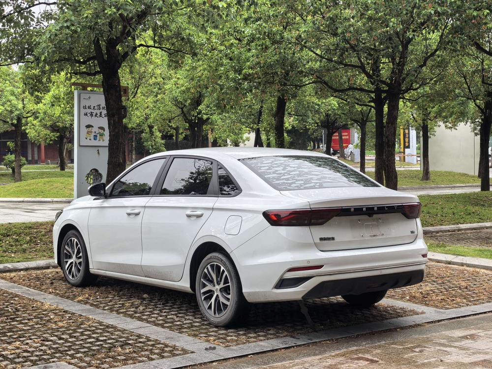 GEELY Emgrand 2023 #5 GEELY Emgrand 2023 imagem de carro #5