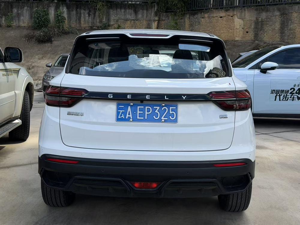 GEELY Coolray 2025 #3 GEELY Coolray 2025 car image #3
