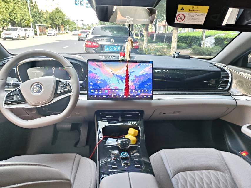 BYD Han 2025 car image #7