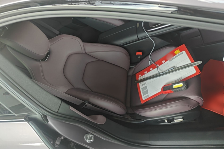 MI SU7 2025 car image #24