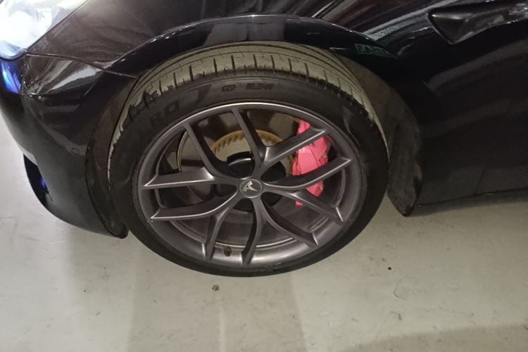 Tesla Model 3 2022 car image #9
