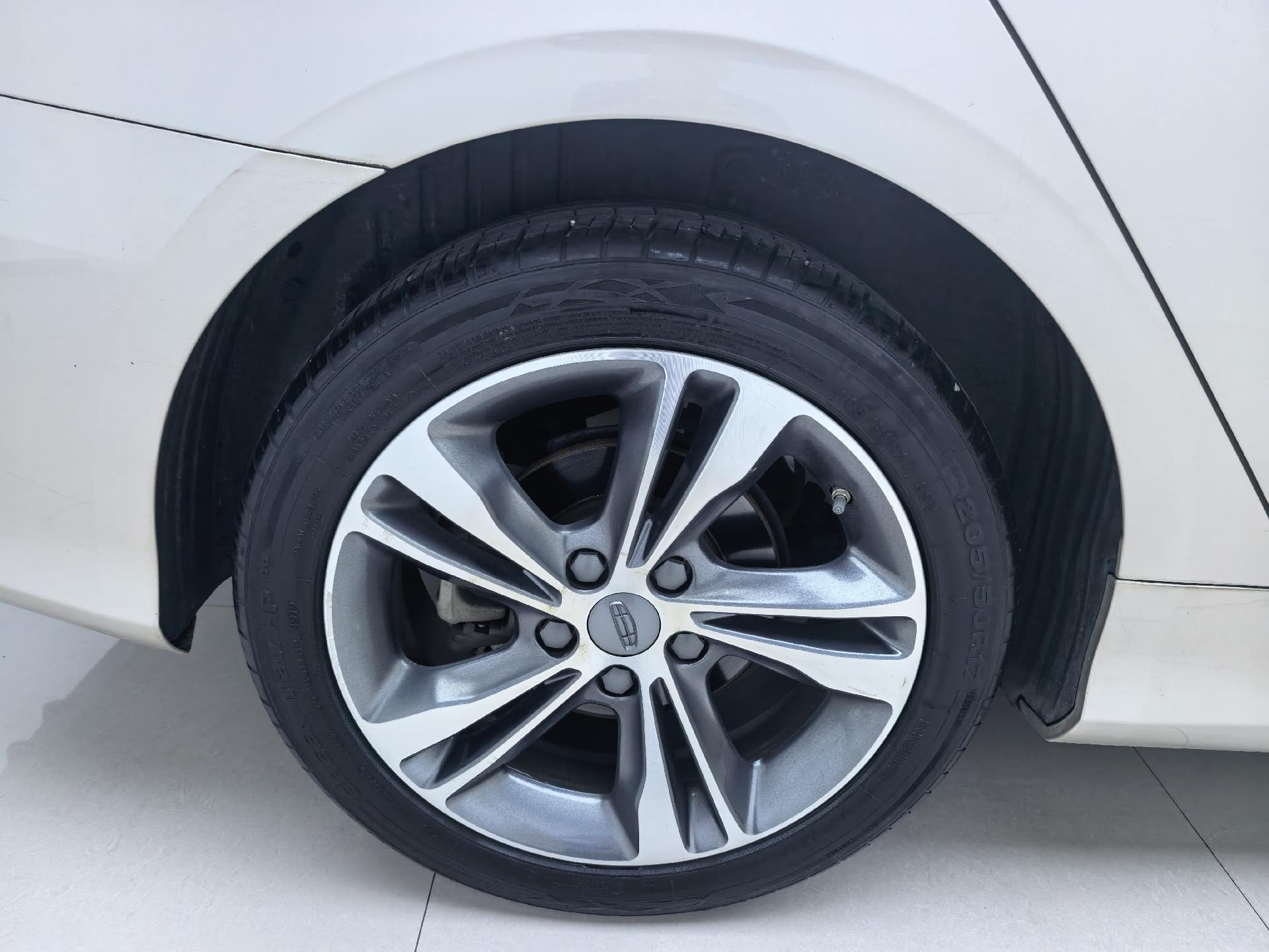 GEELY Binray 2020 #9 GEELY Binray 2020 car image #9