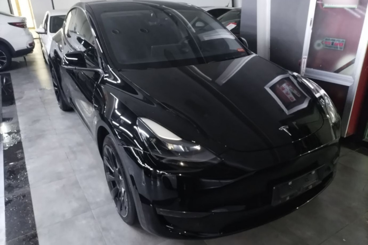 Tesla Model Y 2021 #4 Tesla Model Y 2021 car image #4
