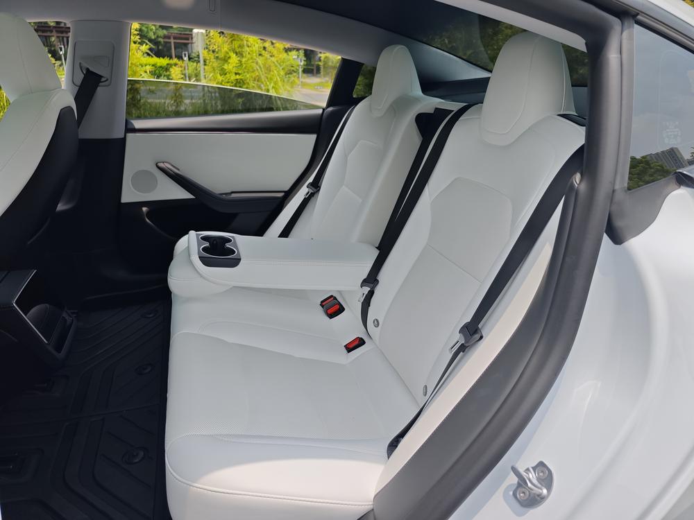 Tesla Model 3 2025 car image #25