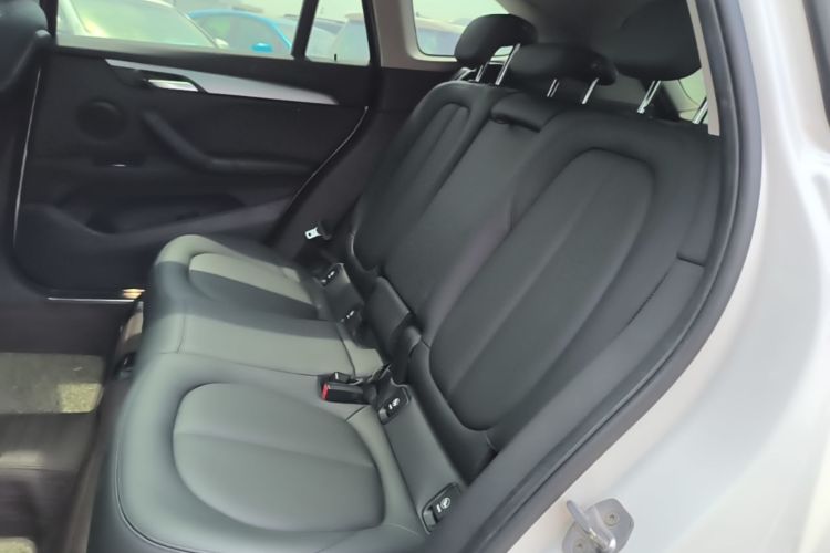 BMW X1 2017 #13 BMW X1 2017 car image #13