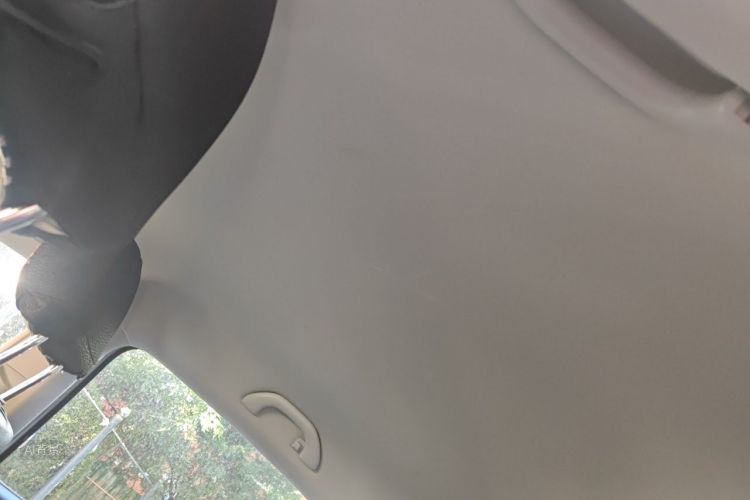 Volkswagen Polo 2015 car image #20