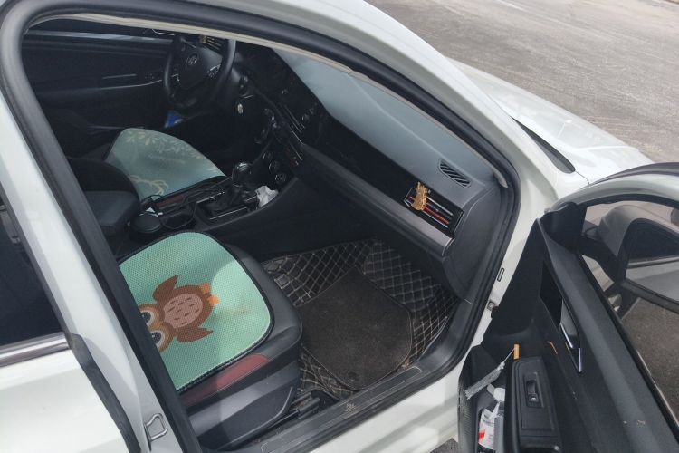 Volkswagen Bora 2020 car image #27