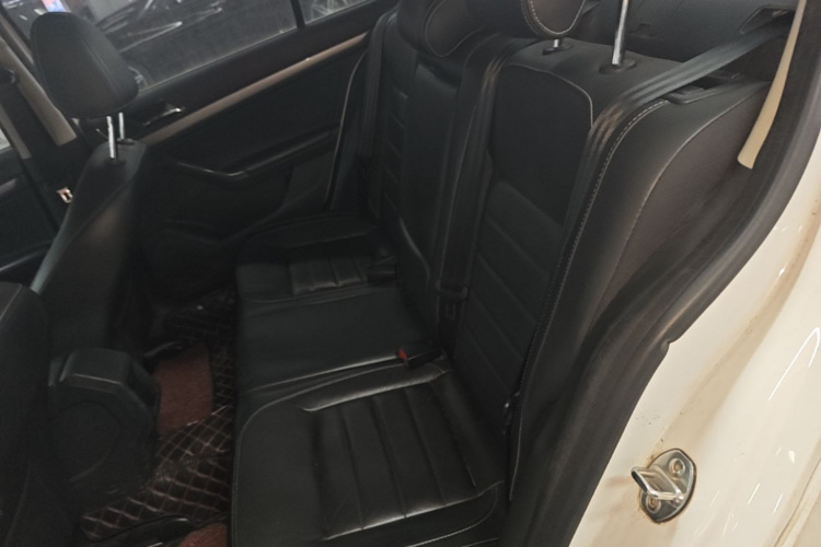 Volkswagen Lavida 2018 car image #17