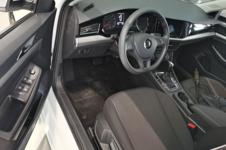 Volkswagen Bora 2022 car image #16