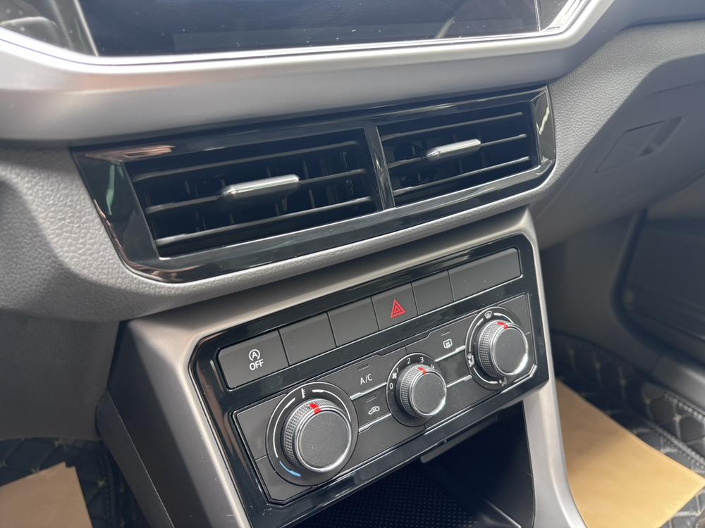 Volkswagen T-Cross 2021 #9 Volkswagen T-Cross 2021 car image #9