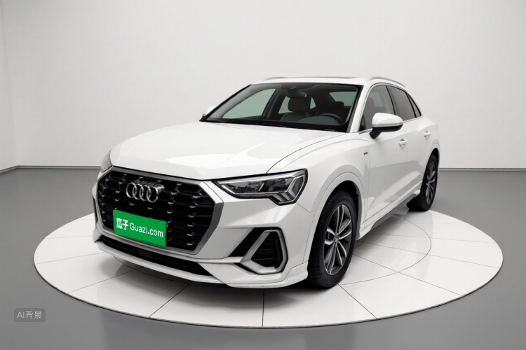 Audi Q3 2021 car image #2