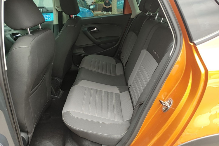 Volkswagen Polo 2016 #17 Volkswagen Polo 2016 car image #17