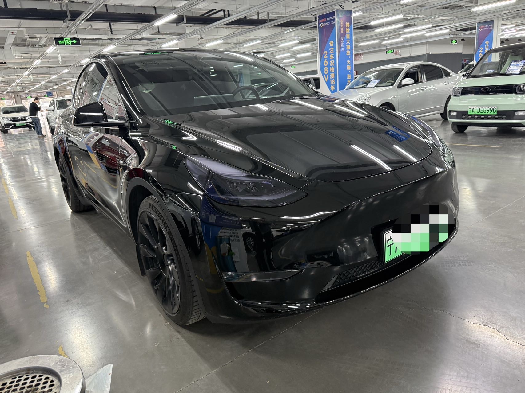 Tesla Model Y 2021 #2 Tesla Model Y 2021 car image #2