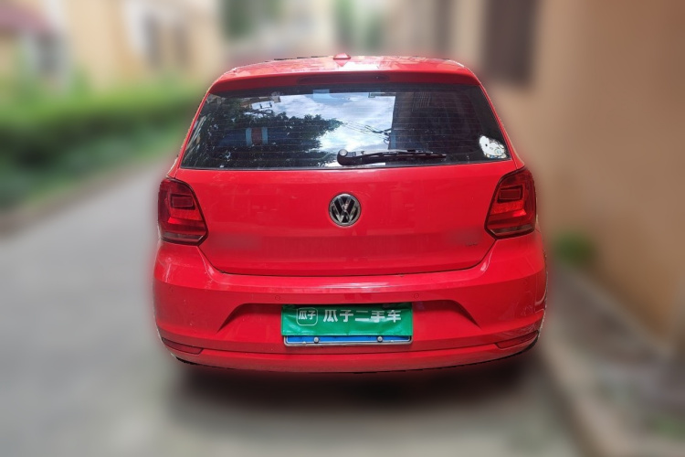 Volkswagen Polo 2015 car image #4