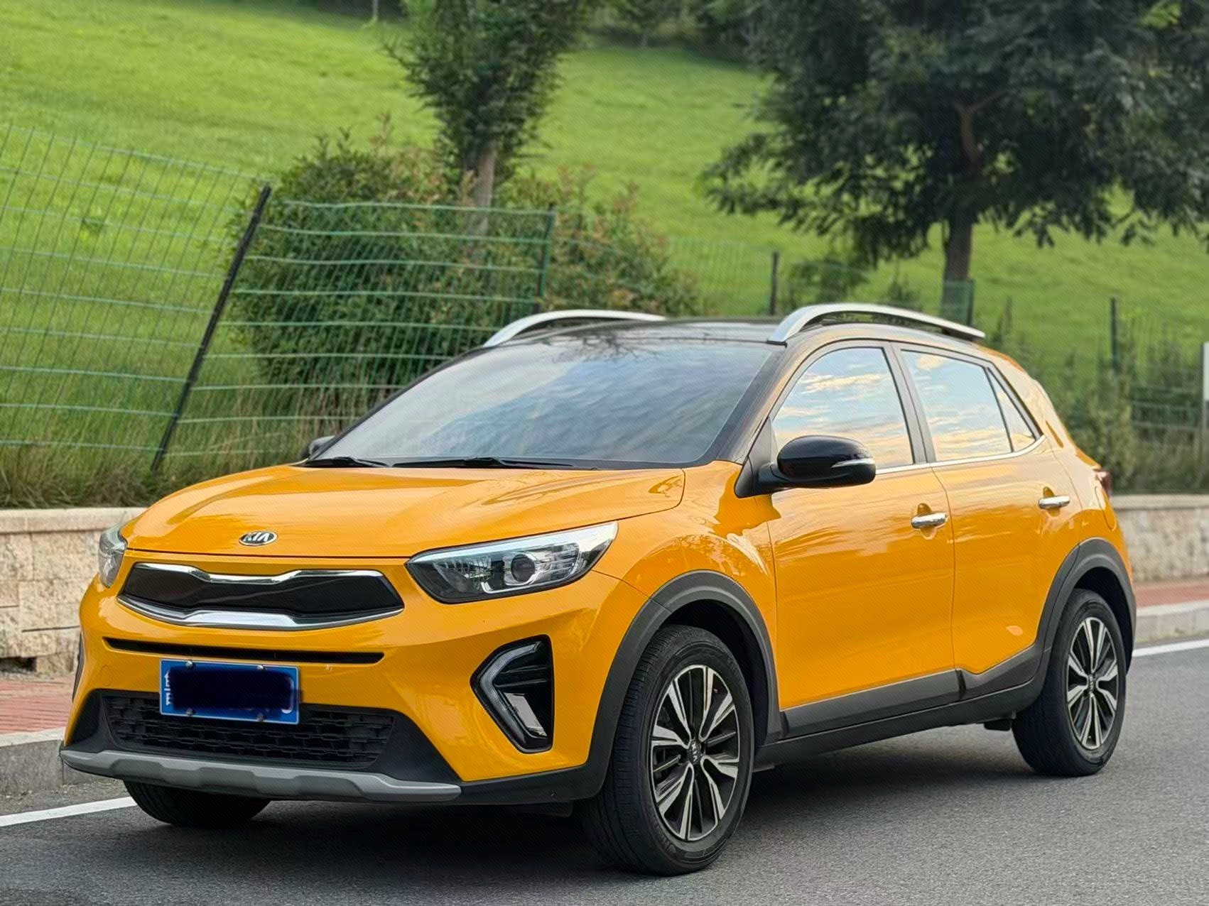 Kia KX1 2019 car image 